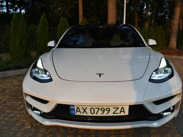 Белый Тесла Модель 3, объемом двигателя 0 л и пробегом 34 тыс. км за 19800 $, фото 1 на Automoto.ua