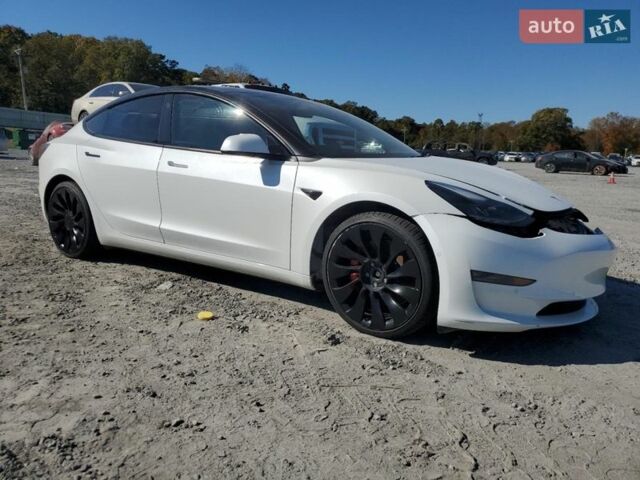 Белый Тесла Модель 3, объемом двигателя 0 л и пробегом 69 тыс. км за 5900 $, фото 3 на Automoto.ua
