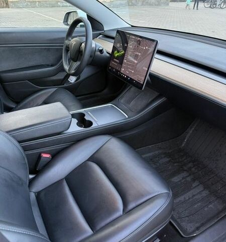 Белый Тесла Модель 3, объемом двигателя 0 л и пробегом 114 тыс. км за 20900 $, фото 34 на Automoto.ua