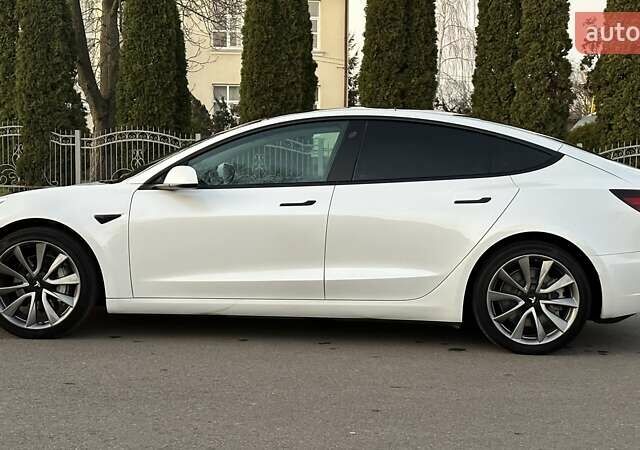 Білий Тесла Модель 3, об'ємом двигуна 0 л та пробігом 35 тис. км за 21999 $, фото 22 на Automoto.ua