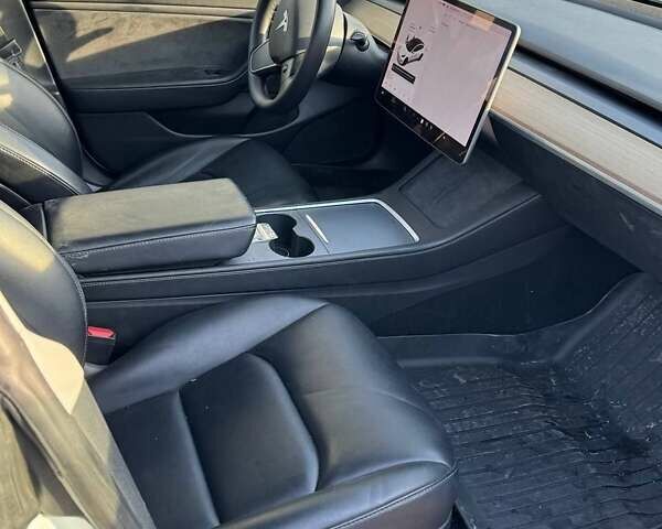 Белый Тесла Модель 3, объемом двигателя 0 л и пробегом 167 тыс. км за 18500 $, фото 1 на Automoto.ua