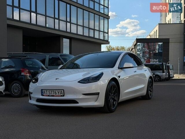 Белый Тесла Модель 3, объемом двигателя 0 л и пробегом 110 тыс. км за 19900 $, фото 6 на Automoto.ua