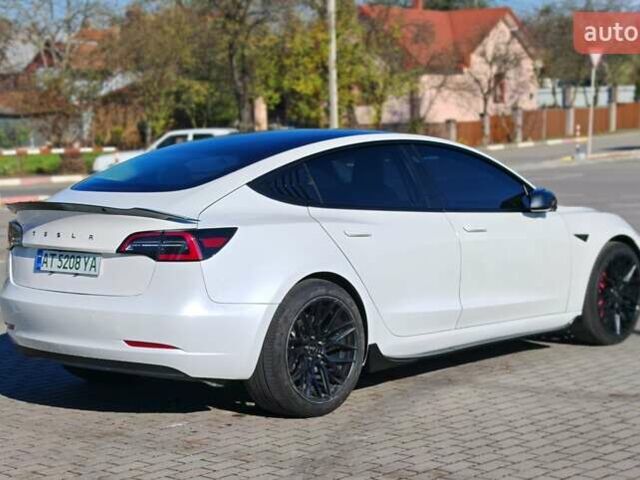 Білий Тесла Модель 3, об'ємом двигуна 0 л та пробігом 70 тис. км за 23500 $, фото 22 на Automoto.ua