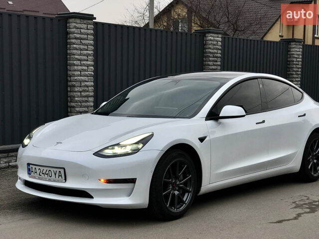 Білий Тесла Модель 3, об'ємом двигуна 0 л та пробігом 3 тис. км за 22000 $, фото 1 на Automoto.ua