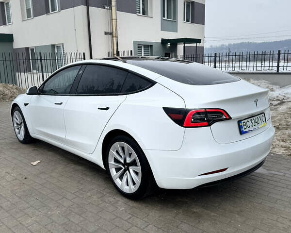 Білий Тесла Модель 3, об'ємом двигуна 0 л та пробігом 115 тис. км за 19999 $, фото 30 на Automoto.ua