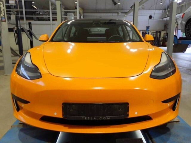 Тесла Модель 3 2021 у Києві на Automoto.ua Білий Тесла Модель 3, об'ємом двигуна 0 л та пробігом 80 тис. км за 13600 $, фото 4 на Automoto.ua