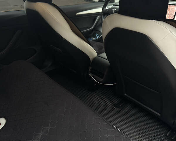 Белый Тесла Модель 3, объемом двигателя 0 л и пробегом 67 тыс. км за 23000 $, фото 11 на Automoto.ua