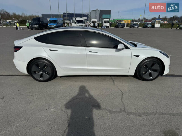 Білий Тесла Модель 3, об'ємом двигуна 0 л та пробігом 181 тис. км за 18500 $, фото 3 на Automoto.ua