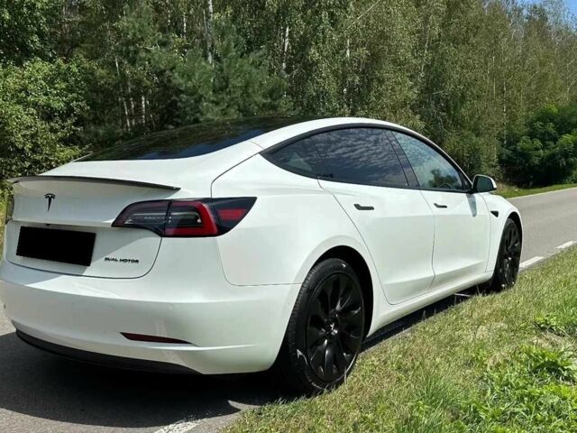 Белый Тесла Модель 3, объемом двигателя 0 л и пробегом 71 тыс. км за 12500 $, фото 6 на Automoto.ua