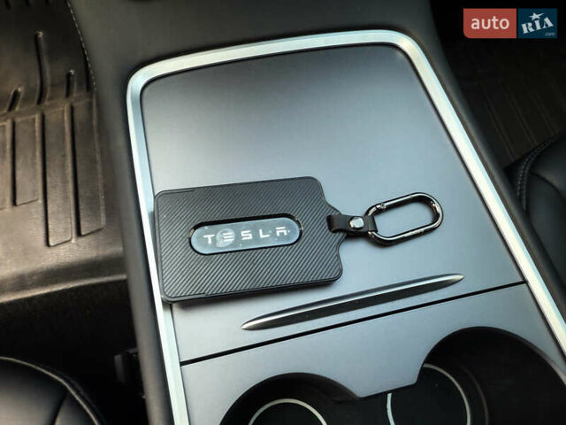 Белый Тесла Модель 3, объемом двигателя 0 л и пробегом 37 тыс. км за 19999 $, фото 152 на Automoto.ua