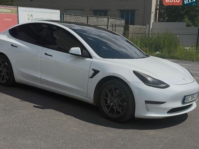 Білий Тесла Модель 3, об'ємом двигуна 0 л та пробігом 130 тис. км за 20000 $, фото 4 на Automoto.ua
