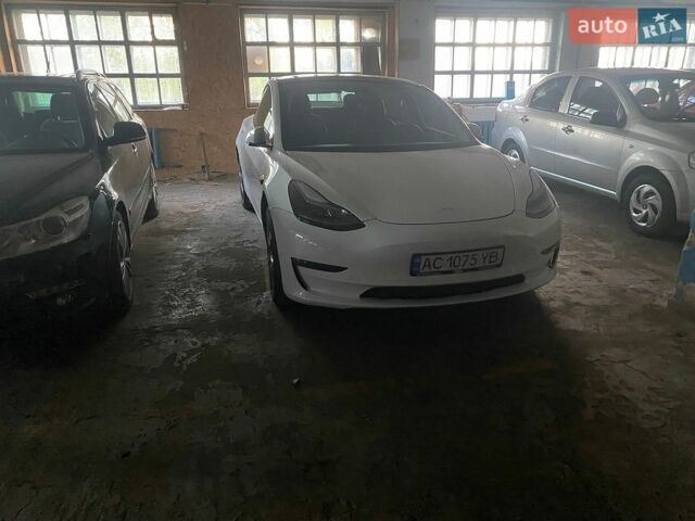 Білий Тесла Модель 3, об'ємом двигуна 0 л та пробігом 99 тис. км за 15500 $, фото 12 на Automoto.ua