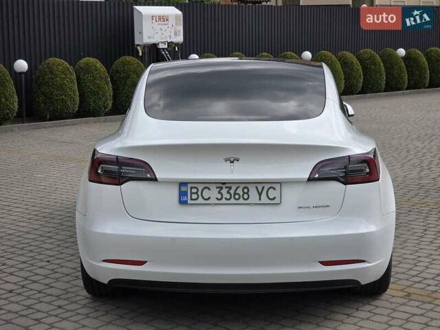 Білий Тесла Модель 3, об'ємом двигуна 0 л та пробігом 91 тис. км за 22999 $, фото 10 на Automoto.ua