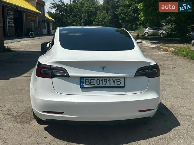 Белый Тесла Модель 3, объемом двигателя 0 л и пробегом 59 тыс. км за 20900 $, фото 9 на Automoto.ua