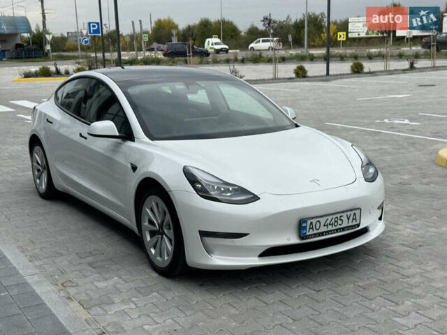 Білий Тесла Модель 3, об'ємом двигуна 0 л та пробігом 26 тис. км за 19900 $, фото 4 на Automoto.ua