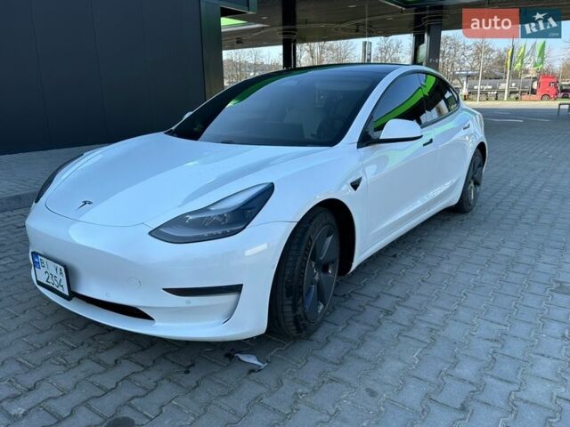 Білий Тесла Модель 3, об'ємом двигуна 0 л та пробігом 60 тис. км за 17000 $, фото 2 на Automoto.ua