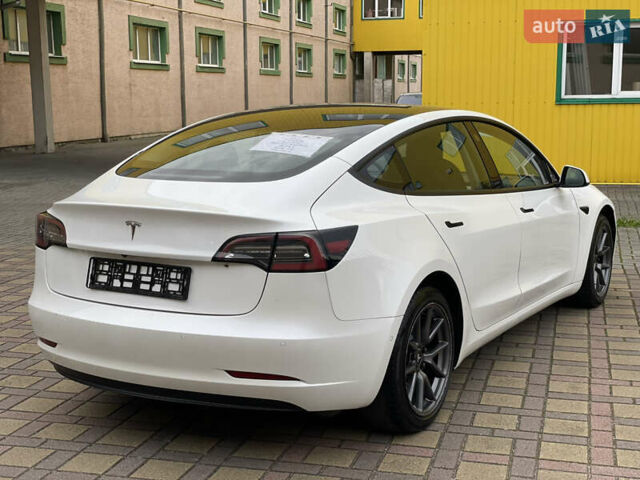 Белый Тесла Модель 3, объемом двигателя 0 л и пробегом 34 тыс. км за 18000 $, фото 35 на Automoto.ua