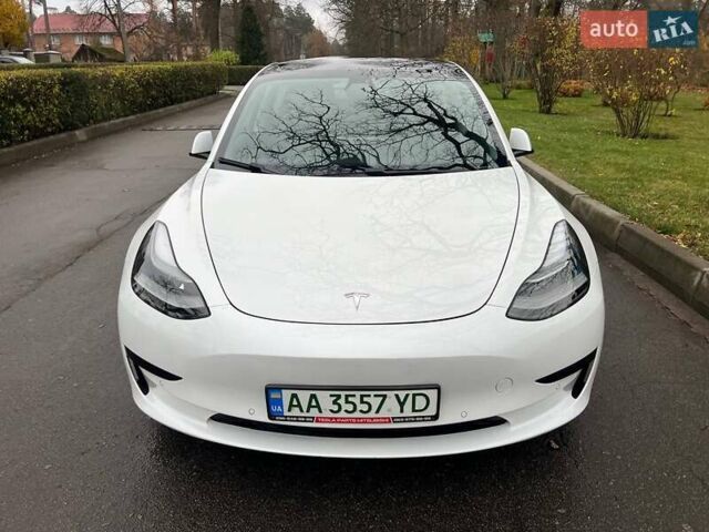 Білий Тесла Модель 3, об'ємом двигуна 0 л та пробігом 154 тис. км за 13999 $, фото 14 на Automoto.ua