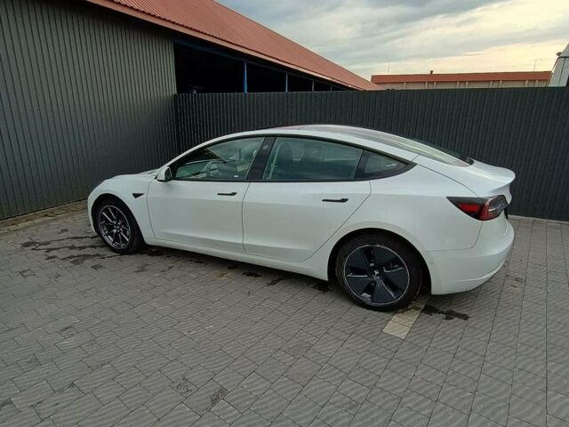 Білий Тесла Модель 3, об'ємом двигуна 0 л та пробігом 120 тис. км за 16900 $, фото 3 на Automoto.ua