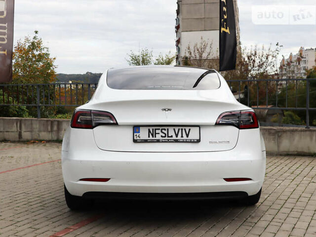 Белый Тесла Модель 3, объемом двигателя 0 л и пробегом 35 тыс. км за 21000 $, фото 8 на Automoto.ua