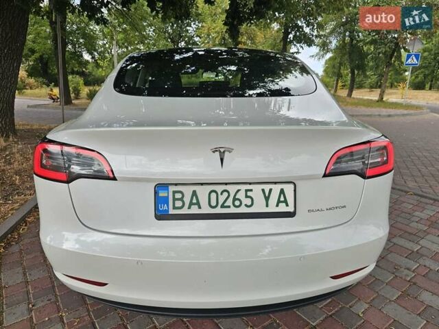 Тесла Модель 3 2021 в Кропивницком (Кировограде) на Automoto.ua Белый Тесла Модель 3, объемом двигателя 0 л и пробегом 20 тыс. км за 29500 $, фото 12 на Automoto.ua