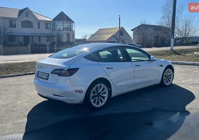 Белый Тесла Модель 3, объемом двигателя 0 л и пробегом 168 тыс. км за 17500 $, фото 5 на Automoto.ua