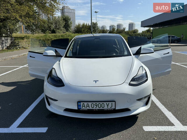 Белый Тесла Модель 3, объемом двигателя 0 л и пробегом 67 тыс. км за 26900 $, фото 25 на Automoto.ua