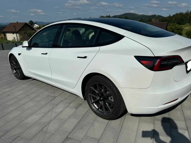 Білий Тесла Модель 3, об'ємом двигуна 0 л та пробігом 82 тис. км за 12600 $, фото 10 на Automoto.ua