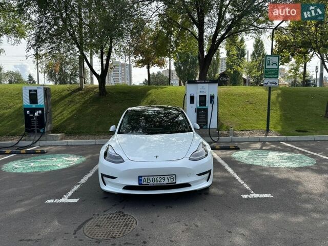 Белый Тесла Модель 3, объемом двигателя 0 л и пробегом 63 тыс. км за 24999 $, фото 16 на Automoto.ua