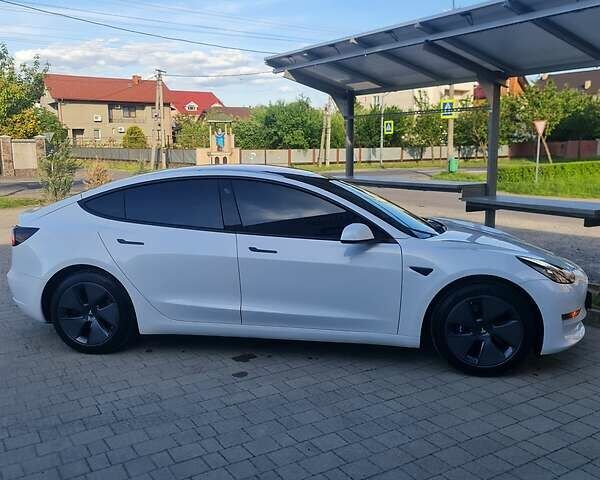 Білий Тесла Модель 3, об'ємом двигуна 0 л та пробігом 57 тис. км за 21900 $, фото 13 на Automoto.ua