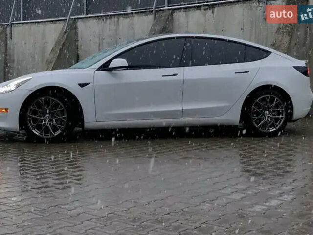Білий Тесла Модель 3, об'ємом двигуна 0 л та пробігом 87 тис. км за 23700 $, фото 11 на Automoto.ua