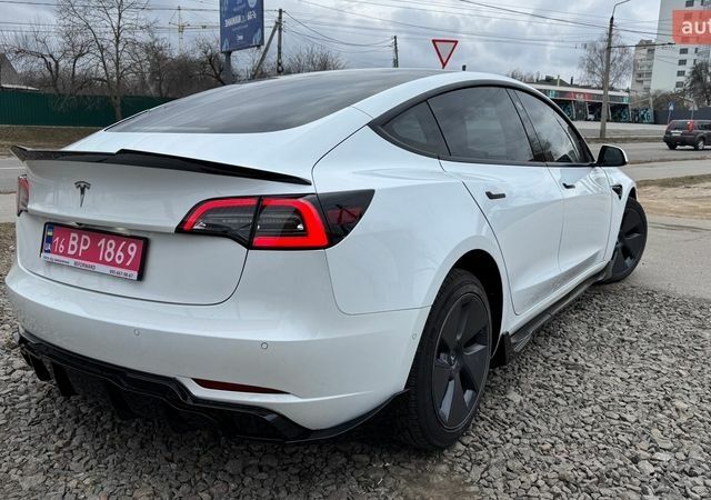 Белый Тесла Модель 3, объемом двигателя 0 л и пробегом 108 тыс. км за 19100 $, фото 9 на Automoto.ua