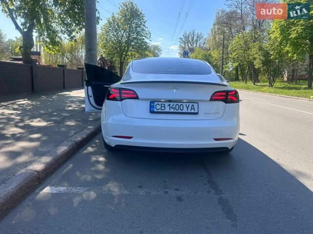 Білий Тесла Модель 3, об'ємом двигуна 0 л та пробігом 80 тис. км за 24650 $, фото 6 на Automoto.ua