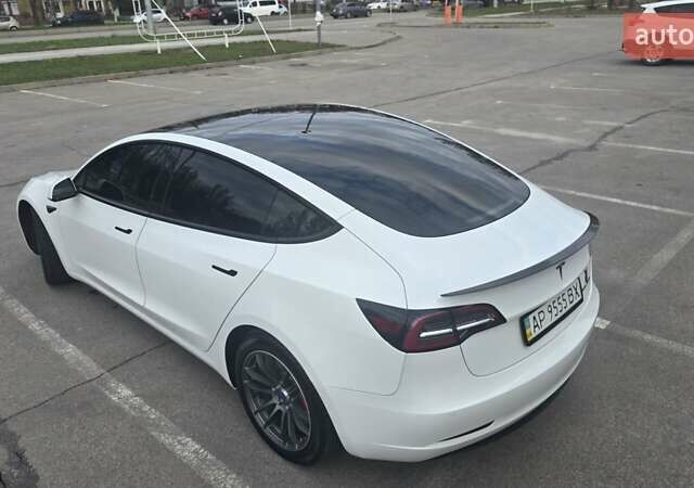Белый Тесла Модель 3, объемом двигателя 0 л и пробегом 29 тыс. км за 24999 $, фото 27 на Automoto.ua