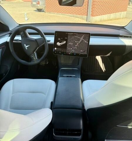 Білий Тесла Модель 3, об'ємом двигуна 0 л та пробігом 107 тис. км за 19800 $, фото 16 на Automoto.ua