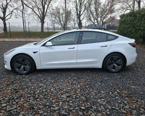 Білий Тесла Модель 3, об'ємом двигуна 0 л та пробігом 171 тис. км за 14200 $, фото 1 на Automoto.ua