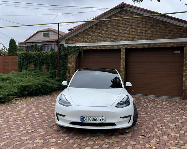 Белый Тесла Модель 3, объемом двигателя 0 л и пробегом 58 тыс. км за 19000 $, фото 1 на Automoto.ua