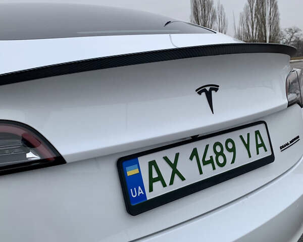 Белый Тесла Модель 3, объемом двигателя 0 л и пробегом 20 тыс. км за 22900 $, фото 27 на Automoto.ua