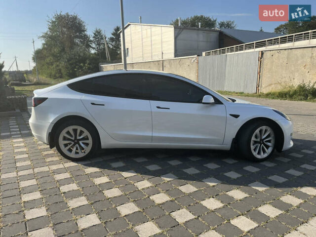 Белый Тесла Модель 3, объемом двигателя 0 л и пробегом 85 тыс. км за 20500 $, фото 4 на Automoto.ua