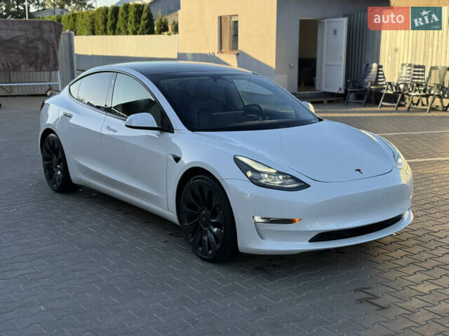 Белый Тесла Модель 3, объемом двигателя 0 л и пробегом 87 тыс. км за 18500 $, фото 23 на Automoto.ua