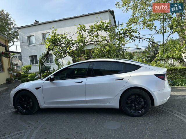 Белый Тесла Модель 3, объемом двигателя 0 л и пробегом 147 тыс. км за 20400 $, фото 7 на Automoto.ua