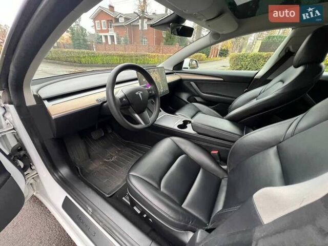 Білий Тесла Модель 3, об'ємом двигуна 0 л та пробігом 154 тис. км за 13999 $, фото 26 на Automoto.ua