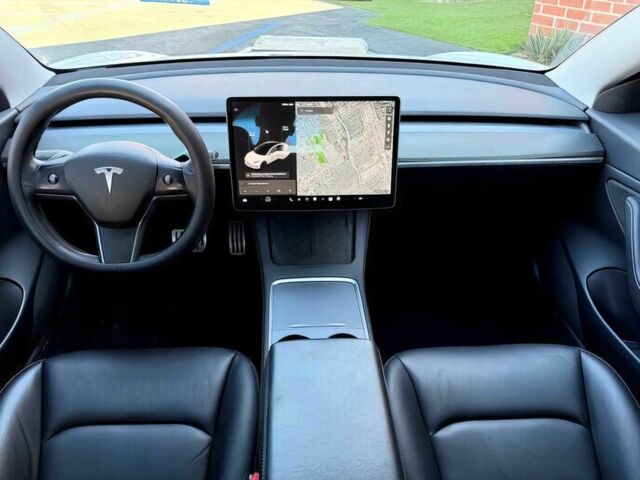 Білий Тесла Модель 3, об'ємом двигуна 0 л та пробігом 10 тис. км за 9400 $, фото 8 на Automoto.ua