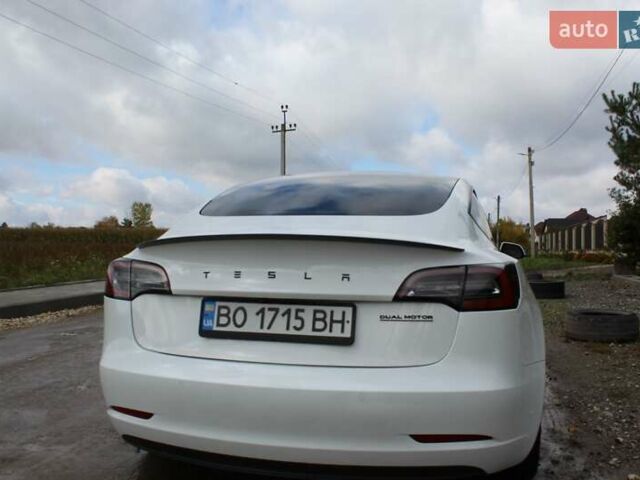 Белый Тесла Модель 3, объемом двигателя 0 л и пробегом 59 тыс. км за 22499 $, фото 18 на Automoto.ua