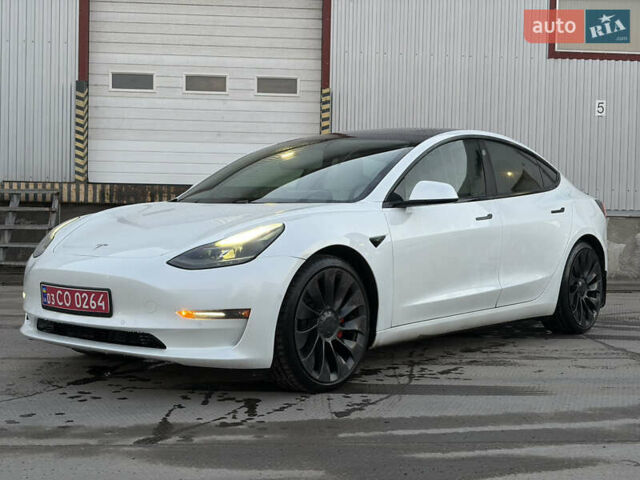 Белый Тесла Модель 3, объемом двигателя 0 л и пробегом 92 тыс. км за 21900 $, фото 4 на Automoto.ua