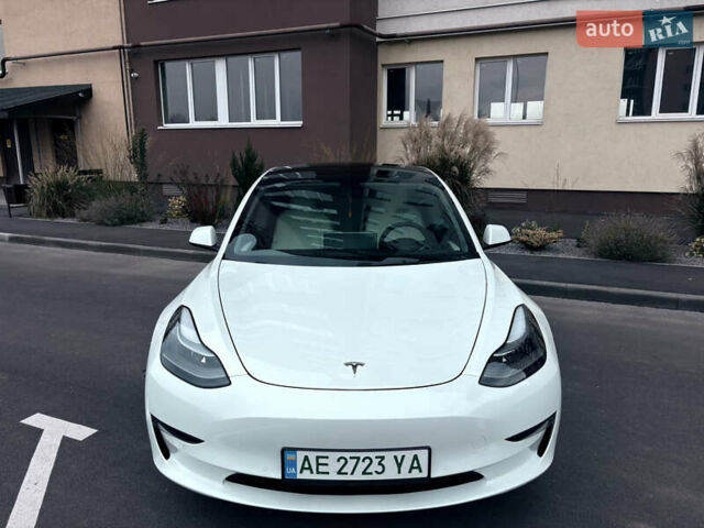 Тесла Модель 3 2021 в Днепре (Днепропетровске) на Automoto.ua Белый Тесла Модель 3, объемом двигателя 0 л и пробегом 38 тыс. км за 22000 $, фото 19 на Automoto.ua