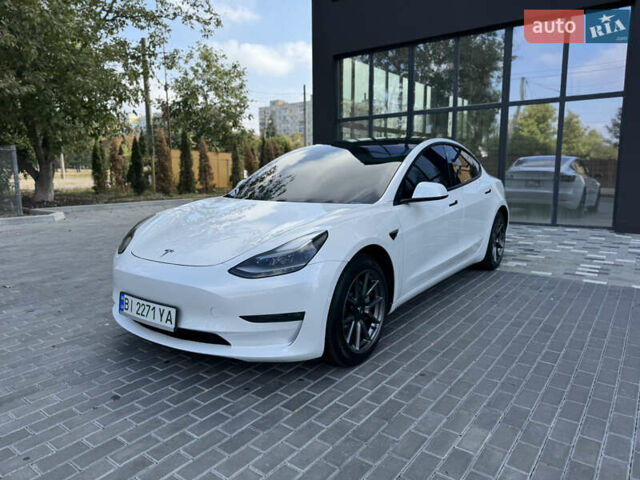 Белый Тесла Модель 3, объемом двигателя 0 л и пробегом 34 тыс. км за 21500 $, фото 14 на Automoto.ua