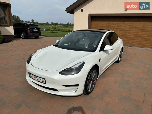 Білий Тесла Модель 3, об'ємом двигуна 0 л та пробігом 68 тис. км за 26200 $, фото 7 на Automoto.ua