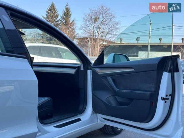 Білий Тесла Модель 3, об'ємом двигуна 0 л та пробігом 185 тис. км за 16500 $, фото 61 на Automoto.ua