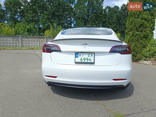Білий Тесла Модель 3, об'ємом двигуна 0 л та пробігом 79 тис. км за 17400 $, фото 16 на Automoto.ua
